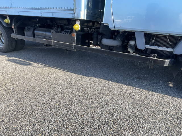 三菱ふそうキャンターアルミバン小型（2t・3t）[写真16]