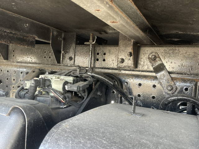 三菱ふそうキャンターアルミバン小型（2t・3t）[写真20]