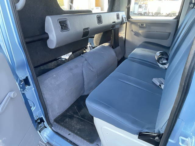 三菱ふそうキャンターアルミバン小型（2t・3t）[写真27]