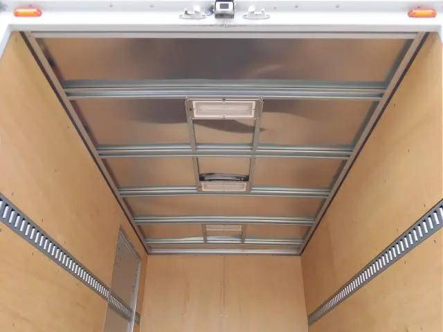 日野デュトロアルミバン小型（2t・3t）[写真13]