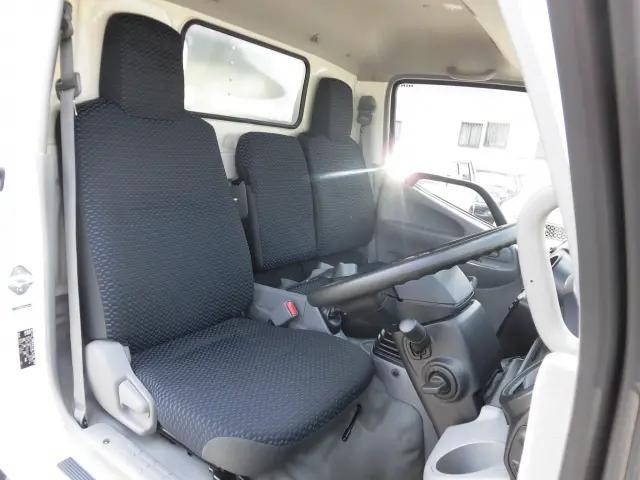 日野デュトロアルミバン小型（2t・3t）[写真26]