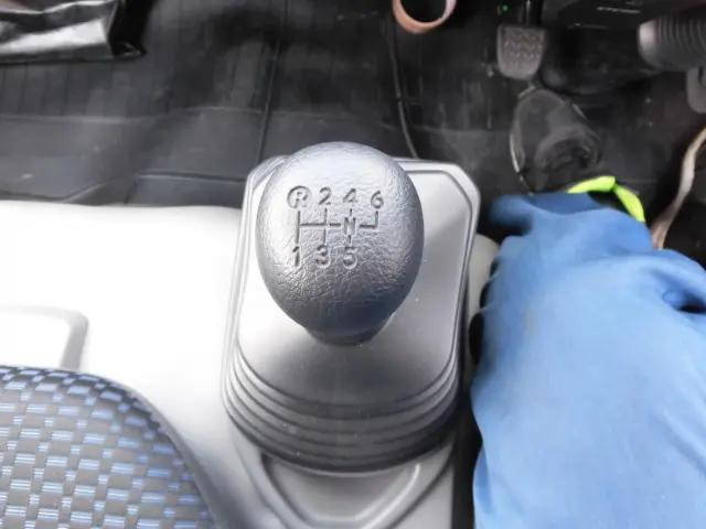 日野デュトロアルミバン小型（2t・3t）[写真28]