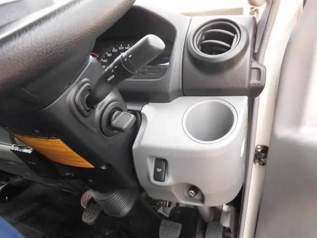 日野デュトロアルミバン小型（2t・3t）[写真30]