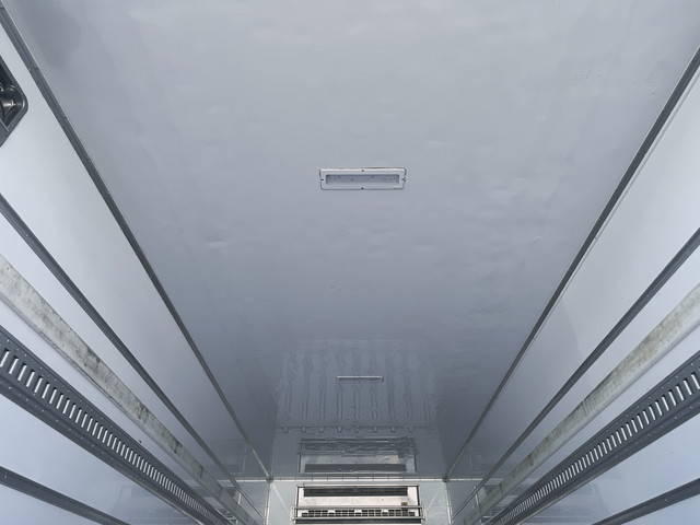 いすゞフォワード冷凍車（冷蔵車）中型（4t）[写真13]