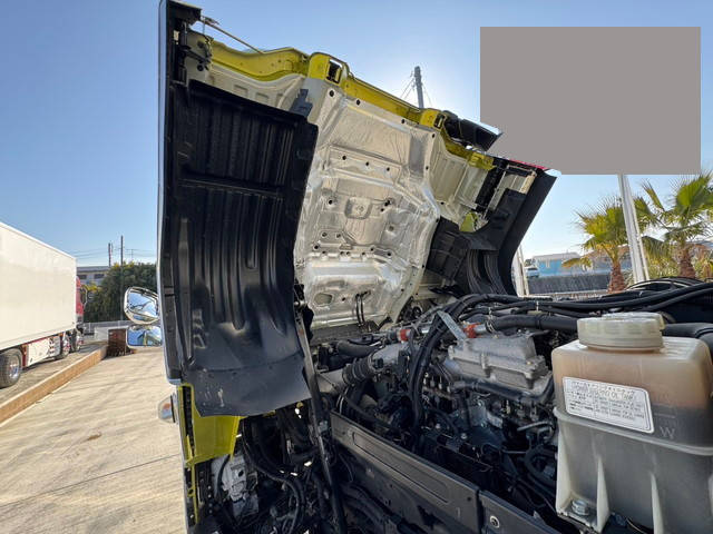 いすゞギガ冷蔵冷凍ウイング大型（10t）[写真18]