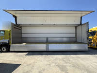 いすゞギガ冷蔵冷凍ウイング大型（10t）[写真08]