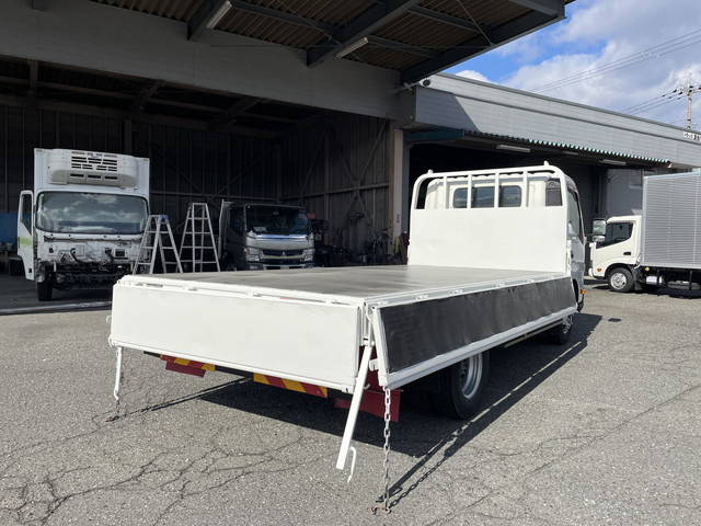 日野デュトロ平ボディ小型（2t・3t）[写真15]