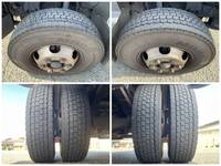 三菱ふそうキャンター平ボディ小型（2t・3t）[写真23]