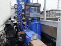 いすゞエルフクレーン3段小型（2t・3t）[写真10]