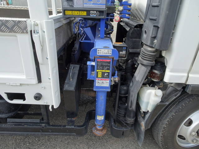 いすゞエルフクレーン3段小型（2t・3t）[写真13]