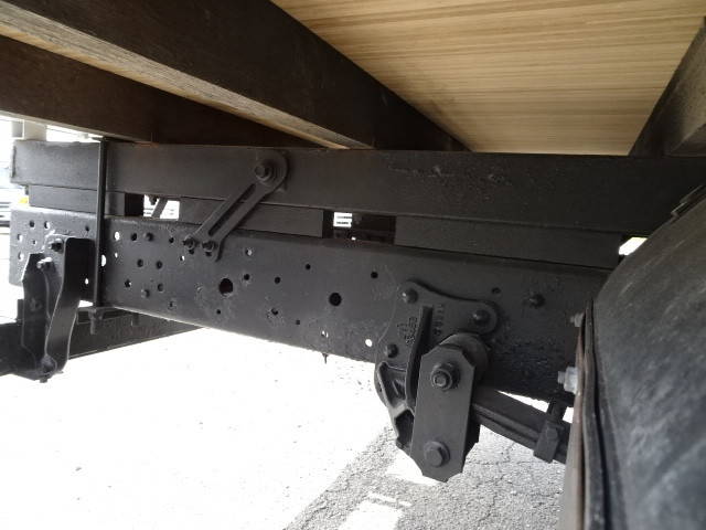 いすゞエルフクレーン3段小型（2t・3t）[写真25]