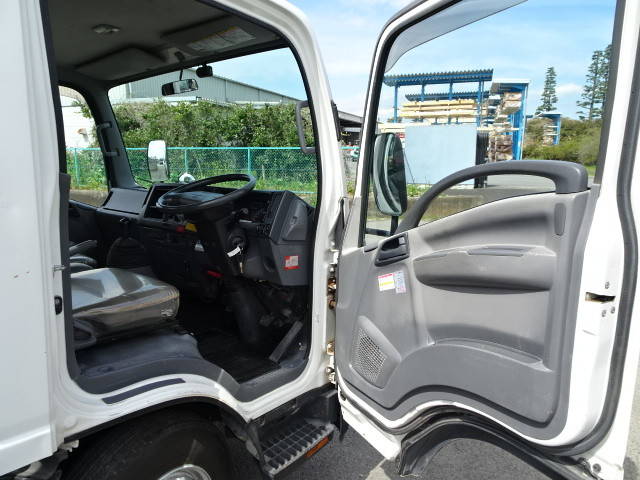 いすゞエルフクレーン3段小型（2t・3t）[写真28]