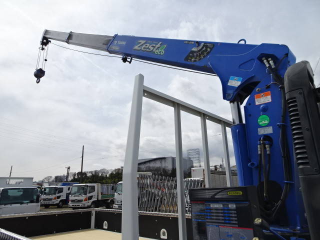 いすゞエルフクレーン3段小型（2t・3t）[写真06]