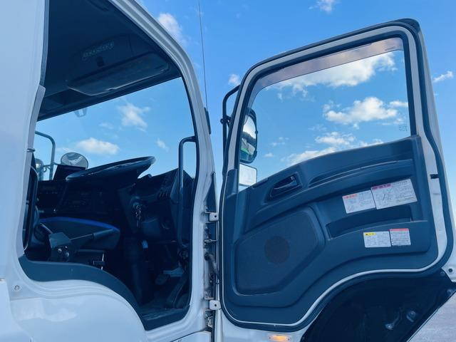 いすゞギガダンプ大型（10t）[写真10]