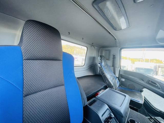 いすゞギガダンプ大型（10t）[写真13]