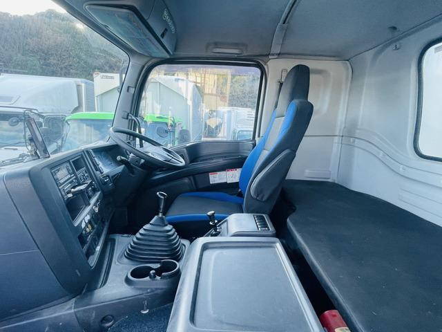 いすゞギガダンプ大型（10t）[写真28]