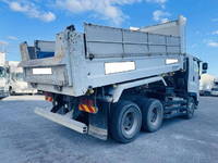 いすゞギガダンプ大型（10t）[写真02]