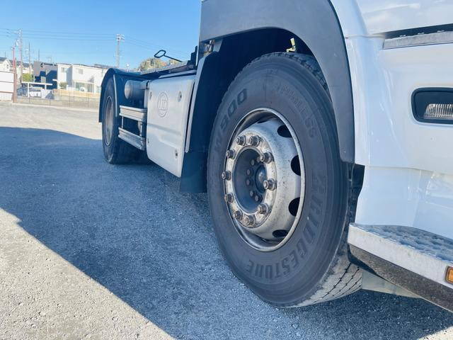 UDトラックスクオントレーラーヘッド（トラクターヘッド）大型（10t）[写真13]