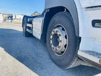 UDトラックスクオントレーラーヘッド（トラクターヘッド）大型（10t）[写真13]