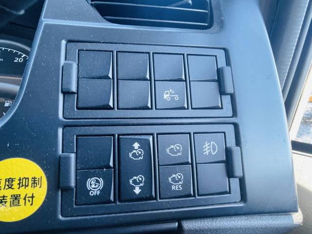 UDトラックスクオントレーラーヘッド（トラクターヘッド）大型（10t）[写真30]