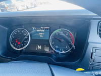 UDトラックスクオントレーラーヘッド（トラクターヘッド）大型（10t）[写真32]