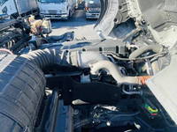 UDトラックスクオントレーラーヘッド（トラクターヘッド）大型（10t）[写真33]