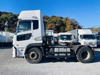 UDトラックスクオントレーラーヘッド（トラクターヘッド）大型（10t）[写真03]