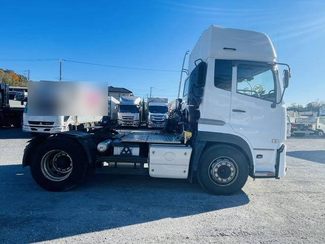 UDトラックスクオントレーラーヘッド（トラクターヘッド）大型（10t）[写真05]