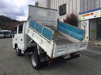 いすゞエルフダブルキャブ・ダンプ小型（2t・3t）[写真02]