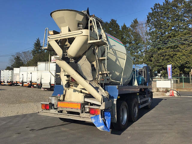 日野レンジャーミキサー車（コンクリートミキサー）増トン（6t・8t）[写真02]