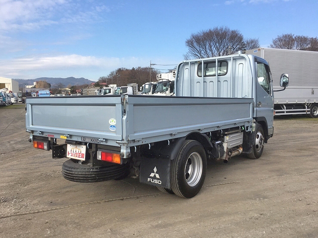 三菱ふそうキャンター平ボディ小型（2t・3t）[写真02]