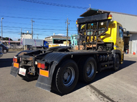 UDトラックスクオントレーラーヘッド（トラクターヘッド）大型（10t）[写真02]