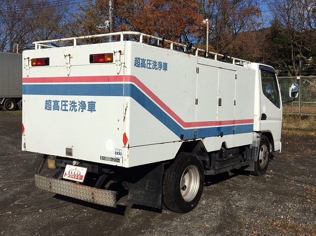 三菱ふそうキャンター高圧洗浄車小型（2t・3t）[写真02]
