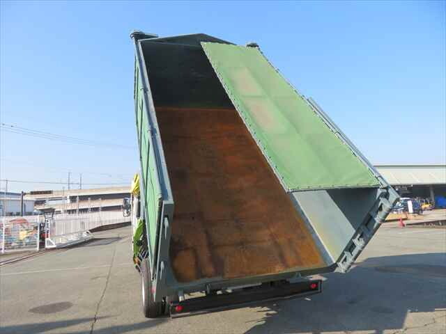 UDトラックスコンドルダンプ・クレーン付増トン（6t・8t）[写真12]