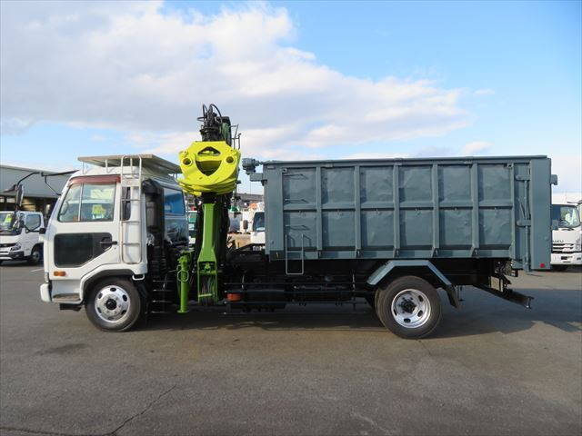 UDトラックスコンドルダンプ・クレーン付増トン（6t・8t）[写真16]