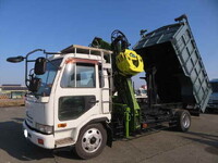 UDトラックスコンドルダンプ・クレーン付増トン（6t・8t）[写真01]