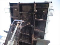 UDトラックスコンドルダンプ・クレーン付増トン（6t・8t）[写真36]