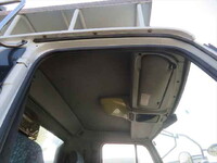 UDトラックスコンドルダンプ・クレーン付増トン（6t・8t）[写真40]