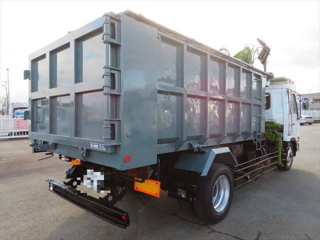 UDトラックスコンドルダンプ・クレーン付増トン（6t・8t）[写真04]