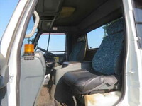 UDトラックスコンドルダンプ・クレーン付増トン（6t・8t）[写真41]