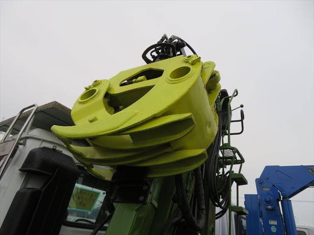 UDトラックスコンドルダンプ・クレーン付増トン（6t・8t）[写真09]