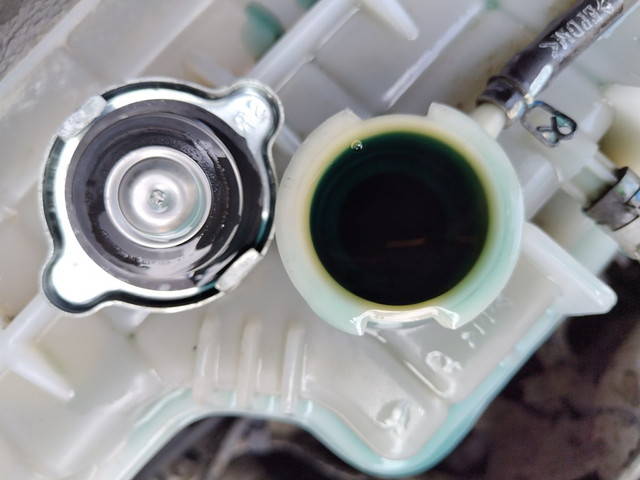 日野プロフィアダンプ大型（10t）[写真11]