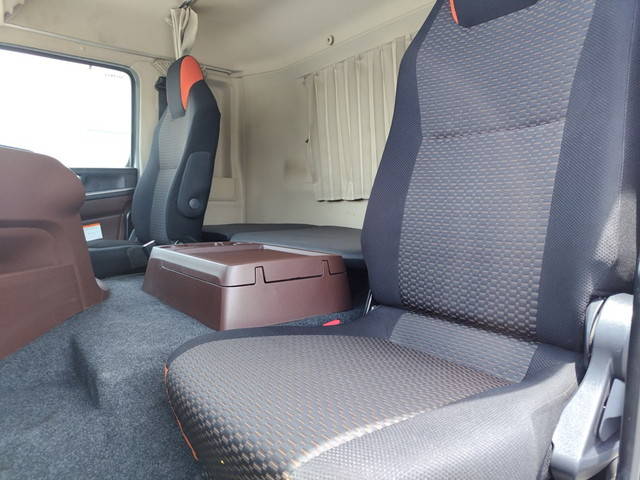 日野プロフィアダンプ大型（10t）[写真20]