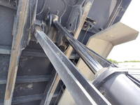 日野プロフィアダンプ大型（10t）[写真08]