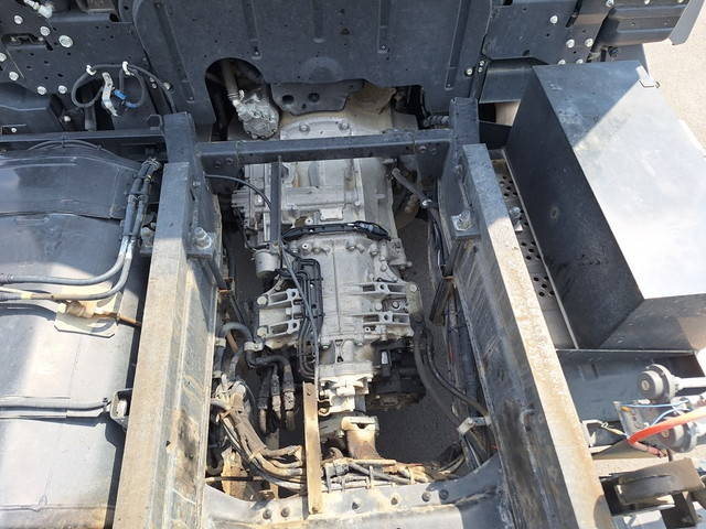 三菱ふそうスーパーグレートダンプ大型（10t）[写真16]