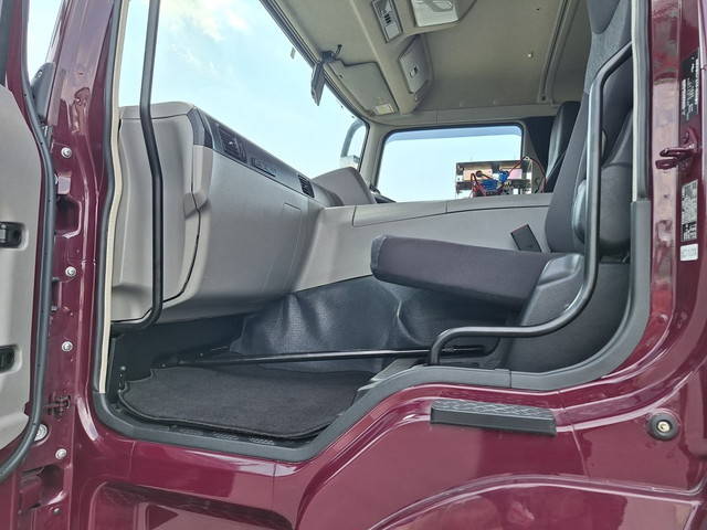 三菱ふそうスーパーグレートダンプ大型（10t）[写真18]