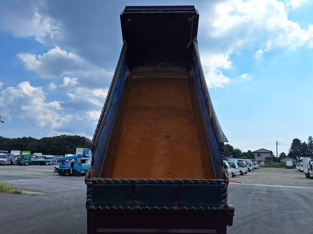 三菱ふそうスーパーグレートダンプ大型（10t）[写真07]
