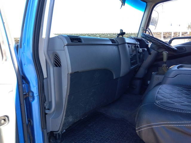 三菱ふそうファイタークレーン4段増トン（6t・8t）[写真28]