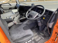 UDトラックスクオンアルミブロック大型（10t）[写真19]