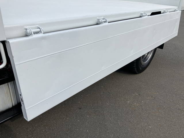 三菱ふそうキャンターダンプ小型（2t・3t）[写真16]